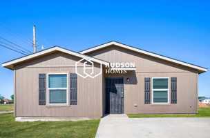 featured image of 1311 N Travis St