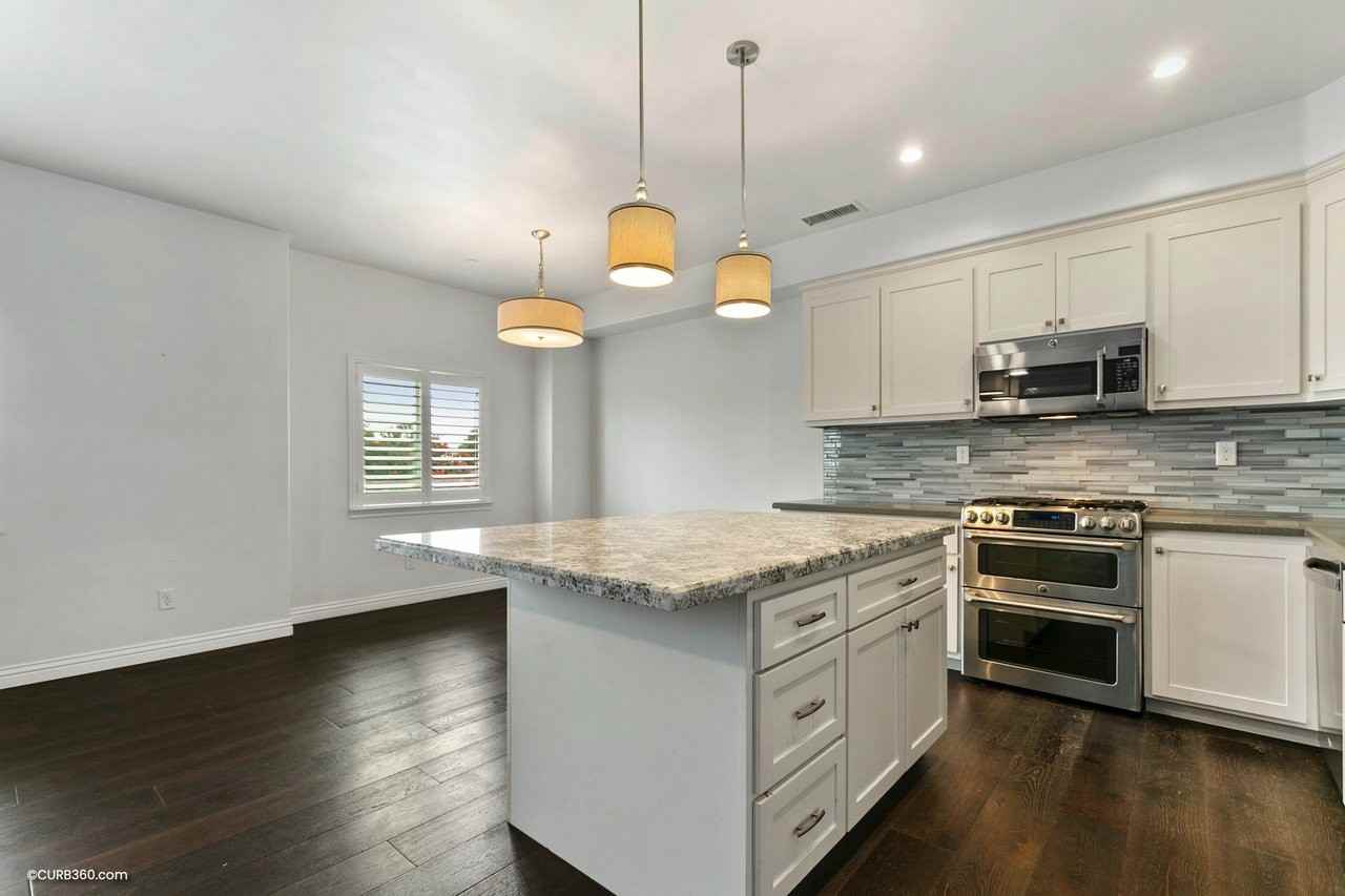 1627 Hornblend St #NA - Photo 3 of 23