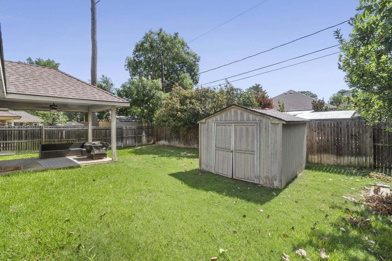 553 Cross Ridge Cir N #NA - Photo 2 of 16