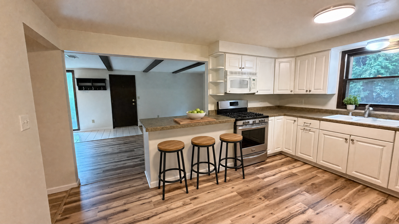 17370 Bedford Dr #NA - Photo 4 of 32