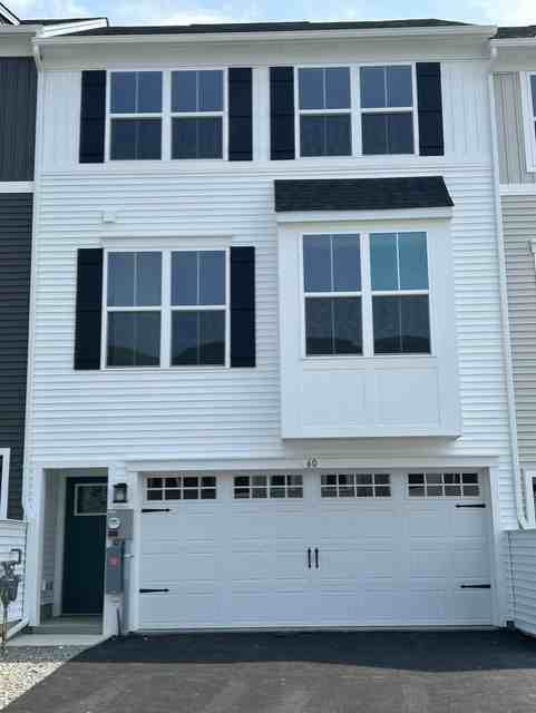 90 Penn St #60