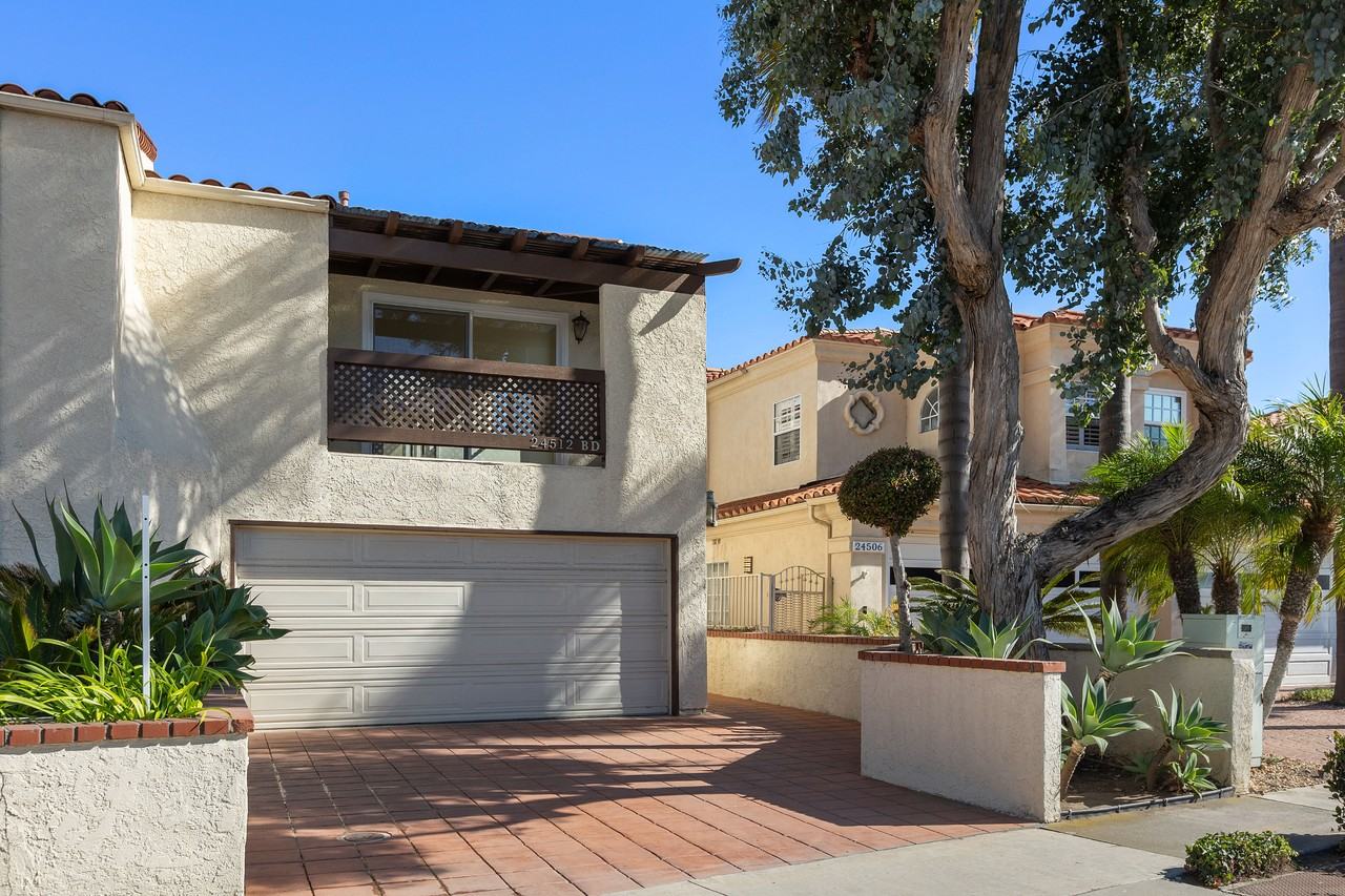 24512 Alta Vista Dr #B - Photo 2 of 24
