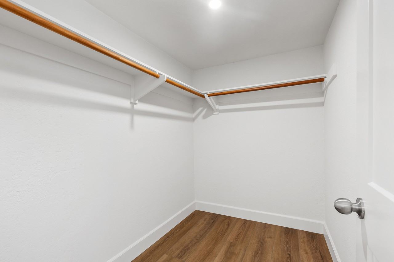 24512 Alta Vista Dr #B - Photo 6 of 24