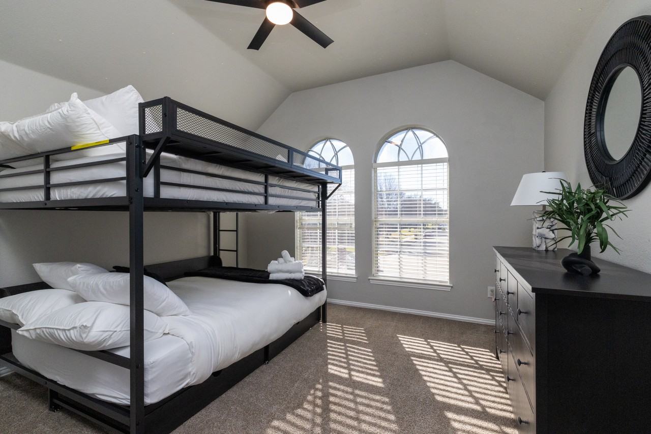 1698 Castle Pines Dr #NA - Photo 6 of 21