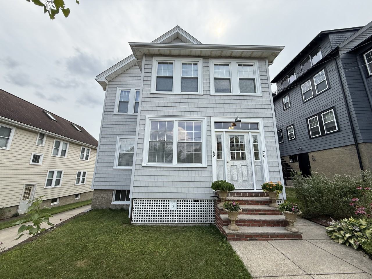 68 Templeton Pkwy #68 - Photo 2 of 15