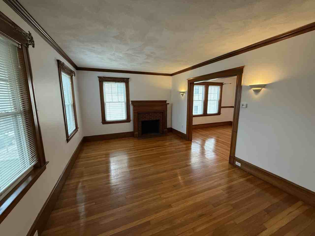 68 Templeton Pkwy #68 - Photo 4 of 15