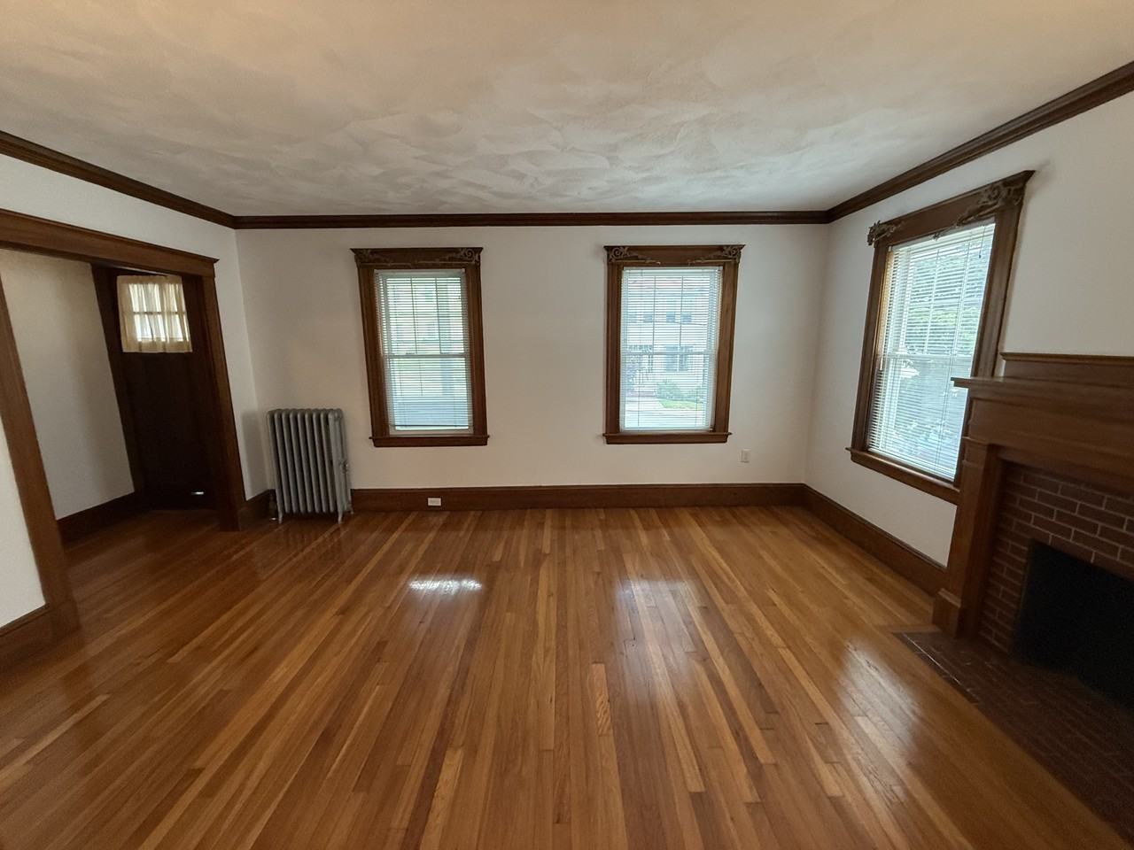 68 Templeton Pkwy #68 - Photo 5 of 15