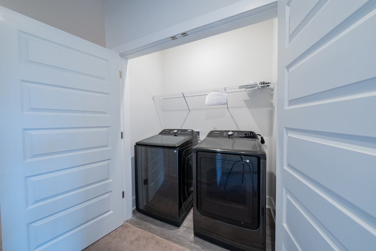 2707 Acadia Dr #B - Photo 3 of 30