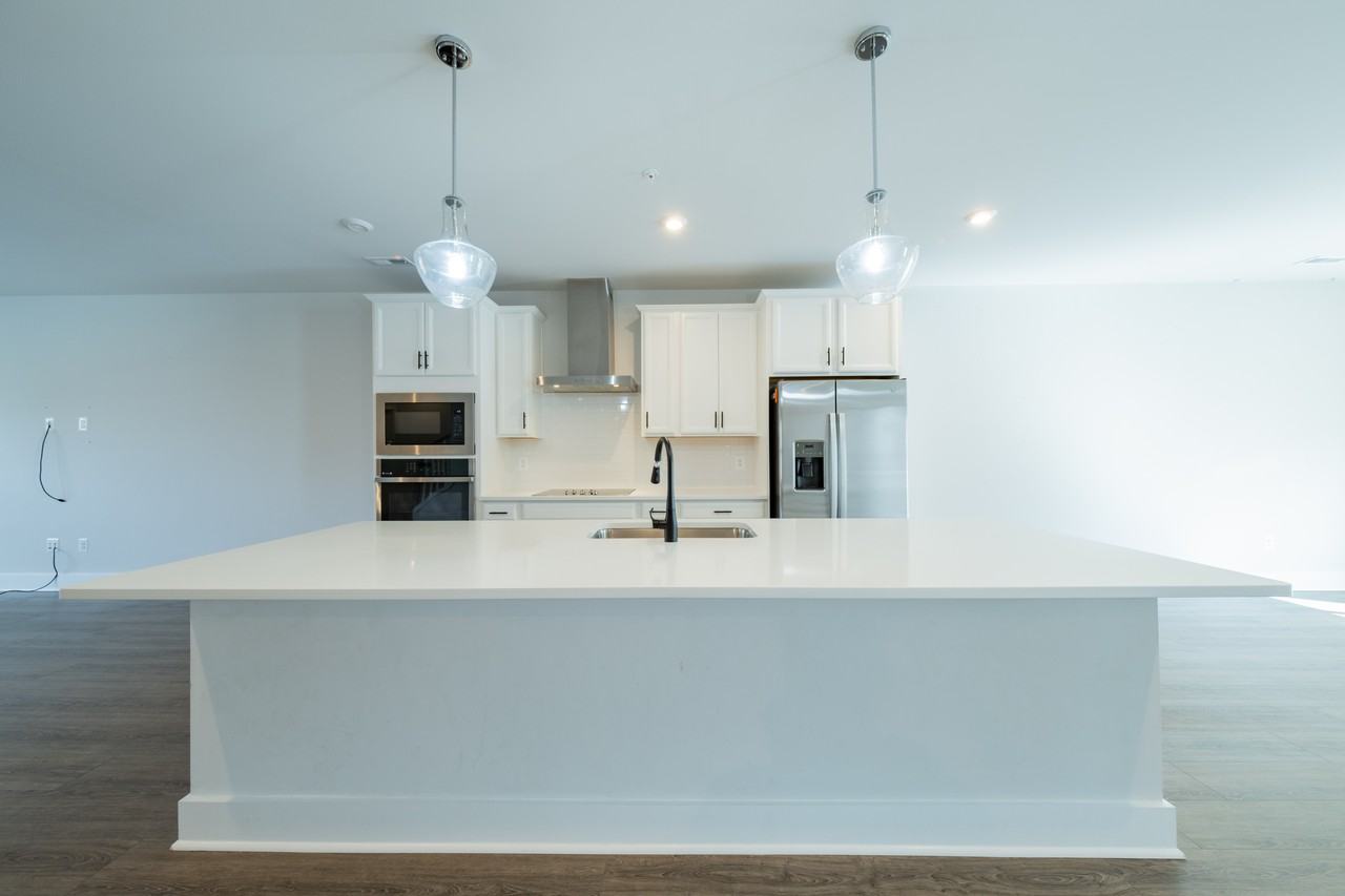 2707 Acadia Dr #B - Photo 4 of 30