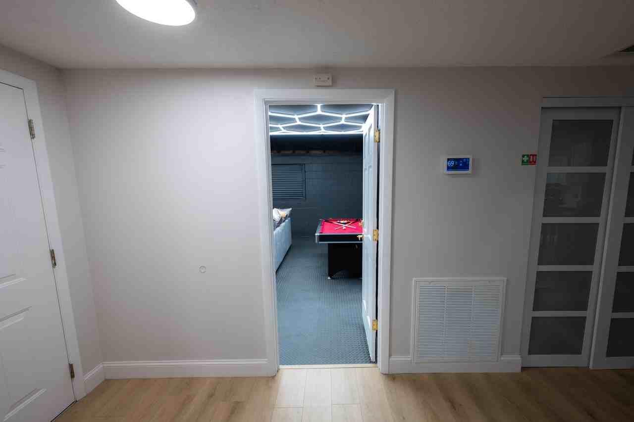 6820 Fountain Ave #NA - Photo 5 of 24