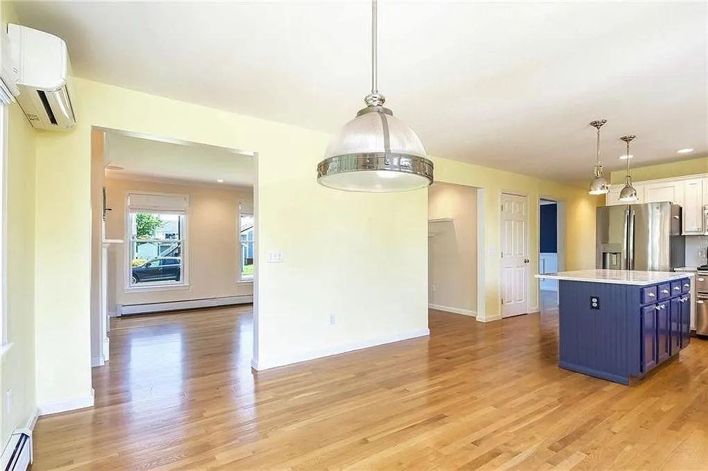 76 King Phillip St #NA - Photo 6 of 20