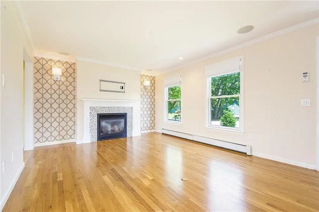 76 King Phillip St #NA - Photo 7 of 20