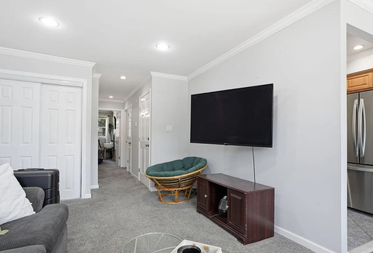 9966 Lackland Dr #FL1 - Photo 5 of 18