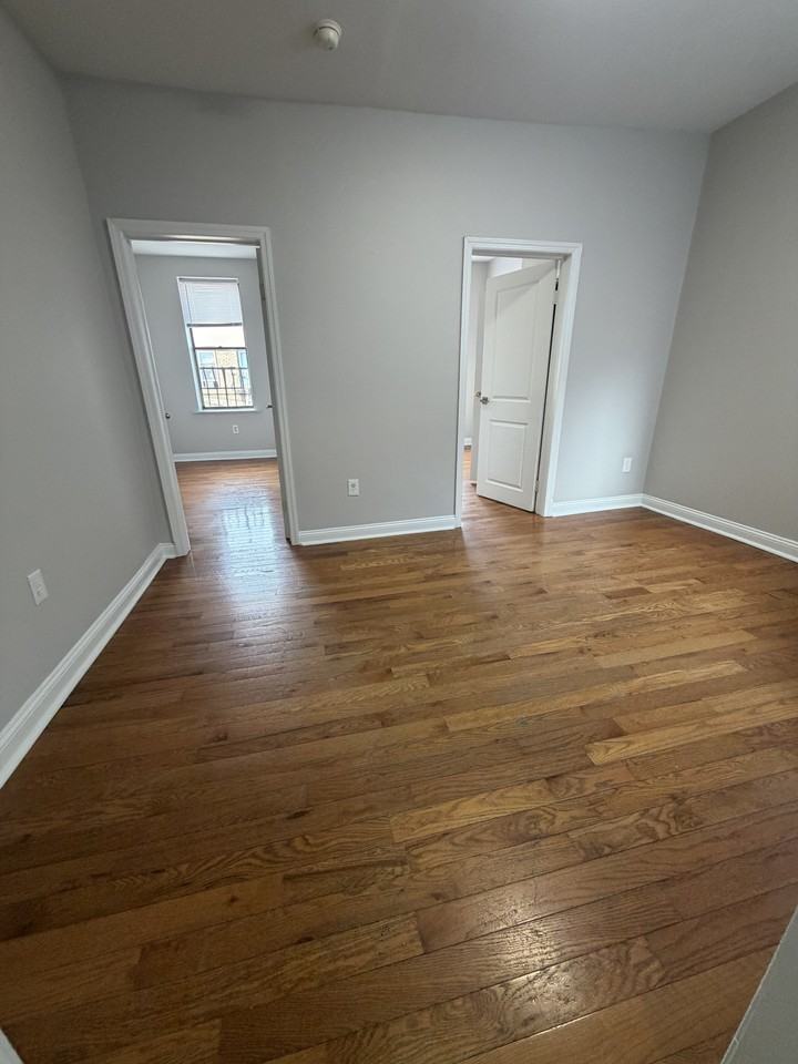 5608 Palisade Ave #14 - Photo 2 of 9
