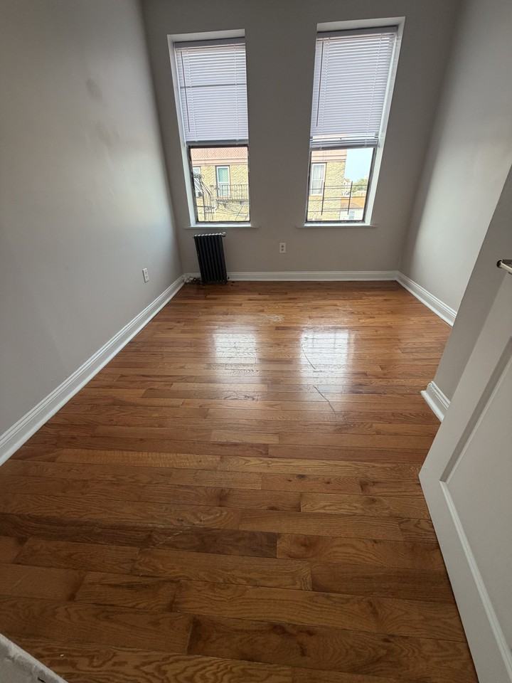 5608 Palisade Ave #14 - Photo 3 of 9