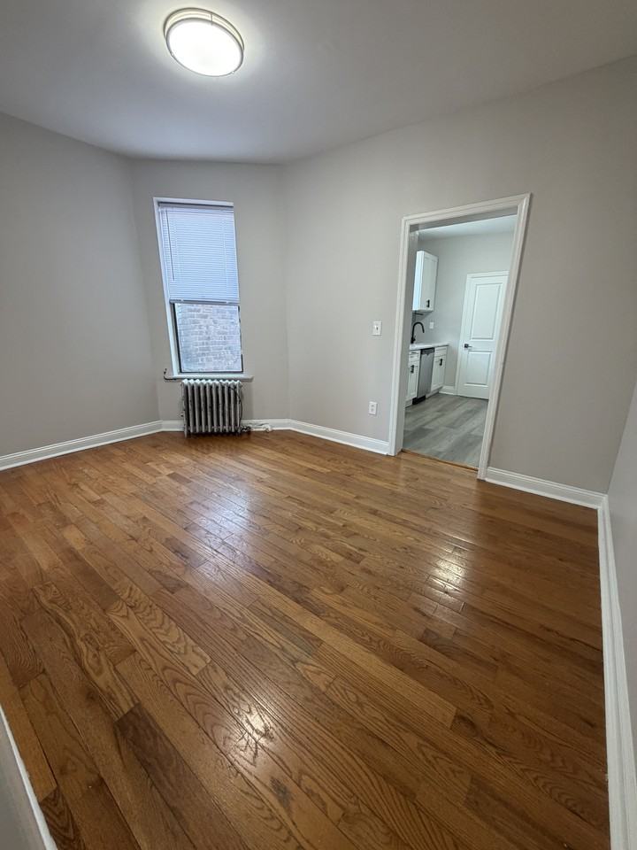 5608 Palisade Ave #14 - Photo 4 of 9