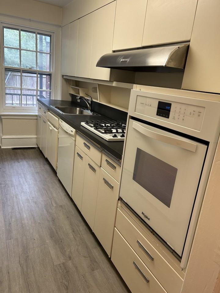 139 Rutgers Ave #1 - Photo 5 of 11