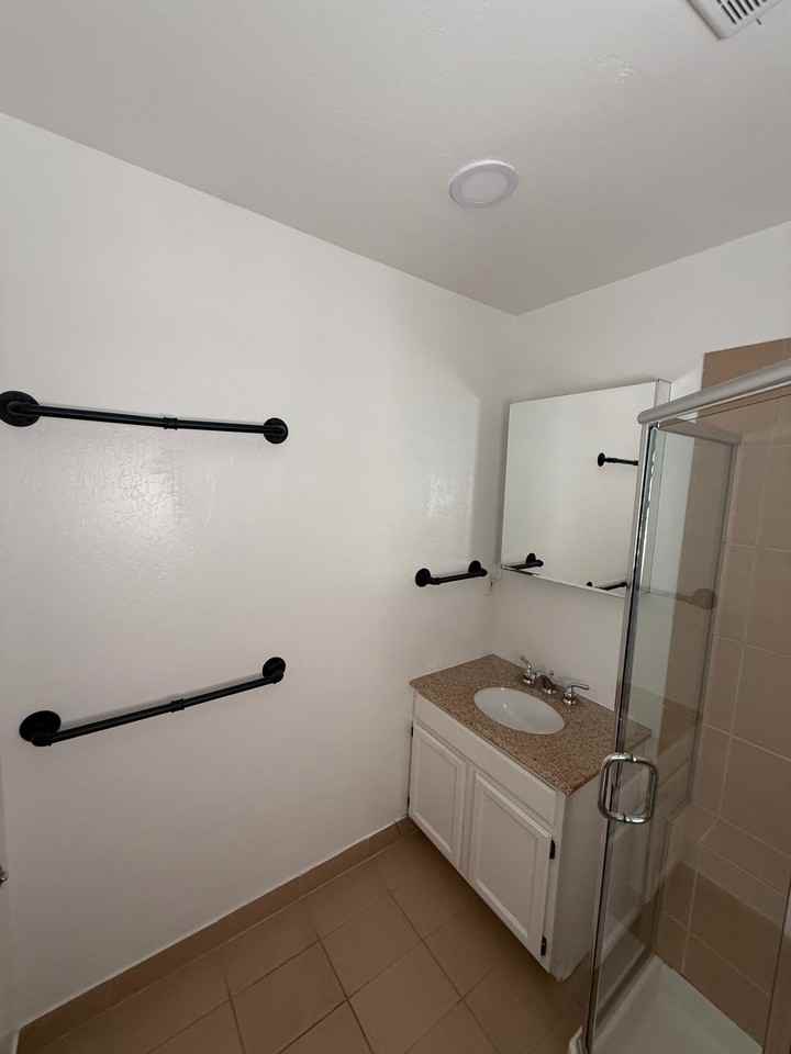 1017 Winton Dr #NA - Photo 7 of 9