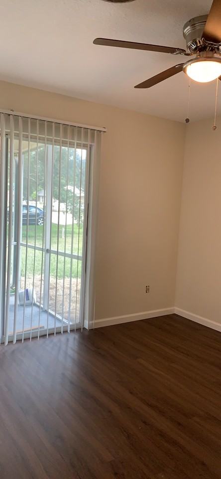 2515 Holly Rd - Photo 6 of 10