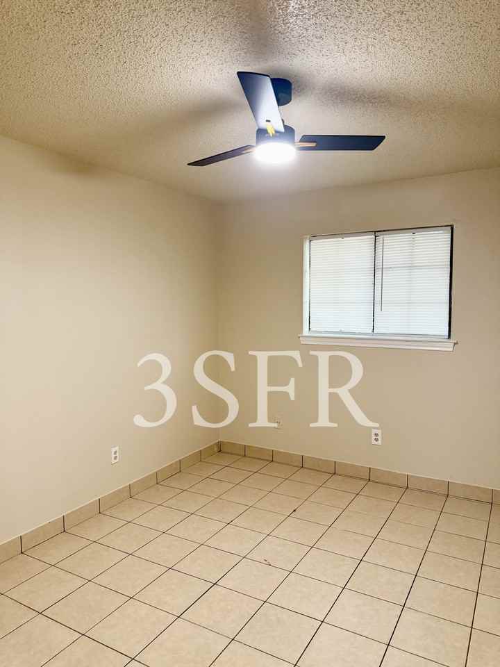 709 Long Ct - Photo 6 of 6