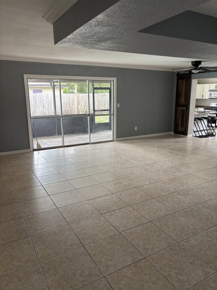 1147 Barbara Dr #NA - Photo 7 of 14