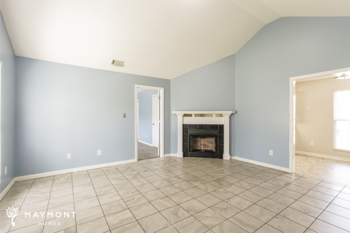 3239 Peninsula Dr - Photo 4 of 12