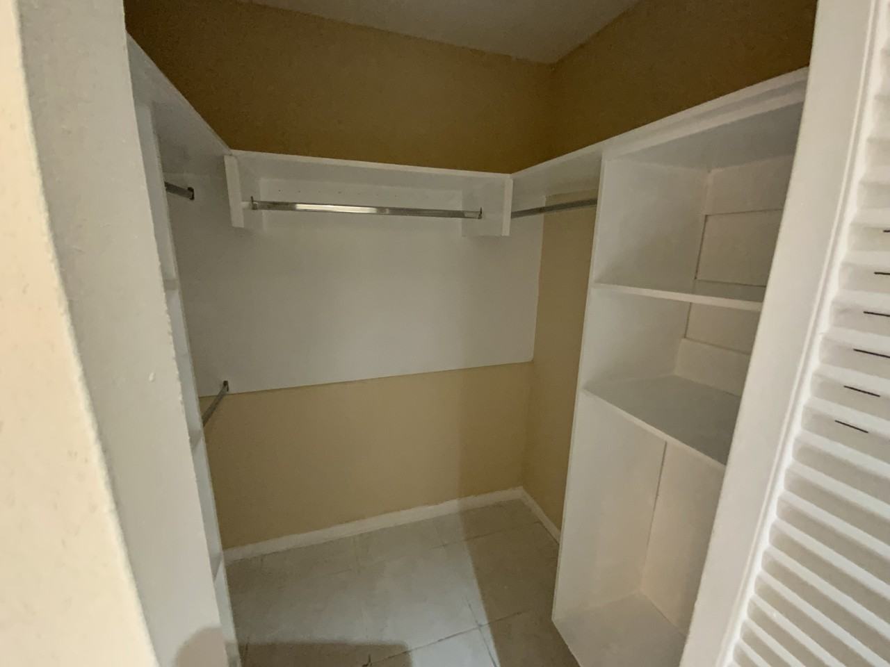 4547 Vespasian Ct #NA - Photo 4 of 11