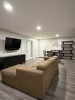 featured image of 2-4 Atlanta Ct #4