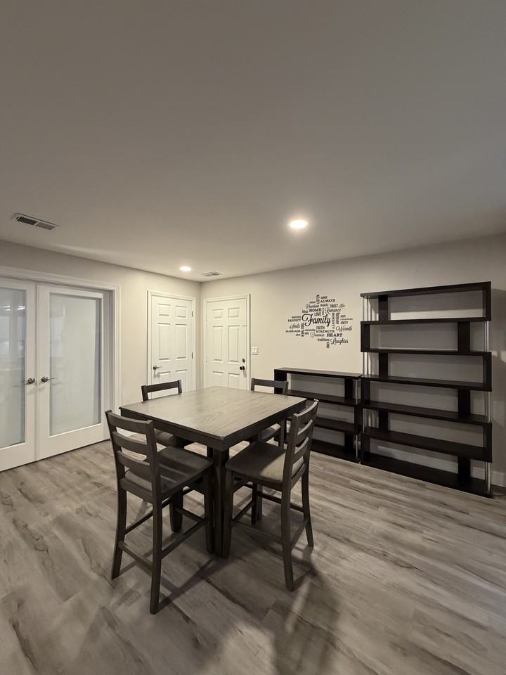 2-4 Atlanta Ct #4 - Photo 5 of 15
