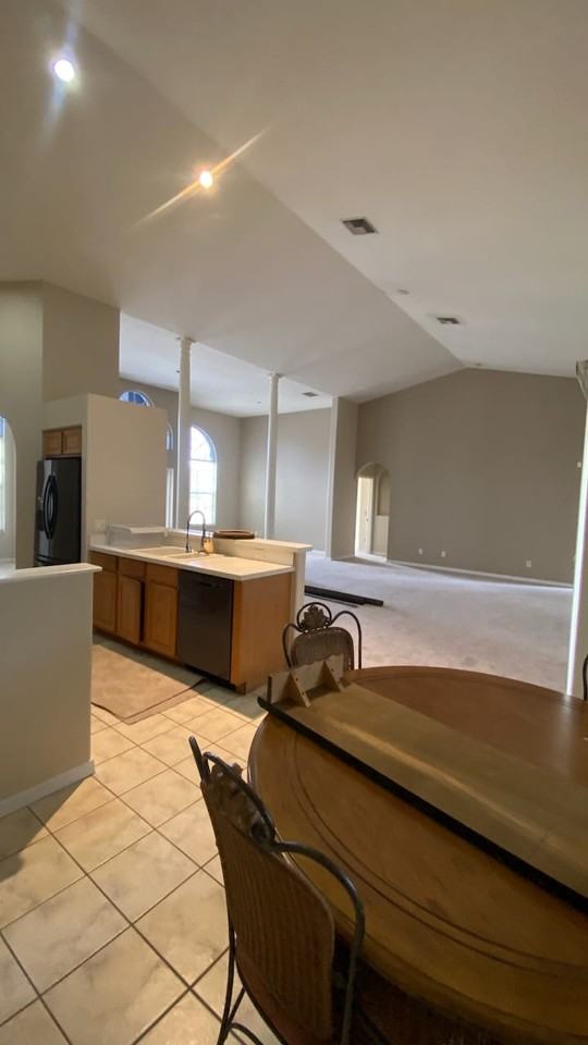153 Se 1st Ave #NA - Photo 5 of 16