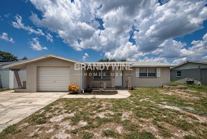 7317 Oak Crest Dr - Photo 2 of 22