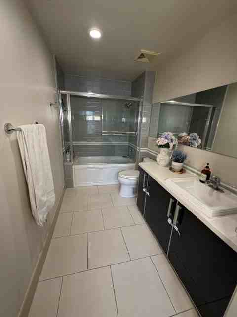 848 Irolo St #205 - Photo 6 of 9