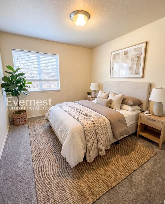 12135 Se Harold St - Photo 3 of 22