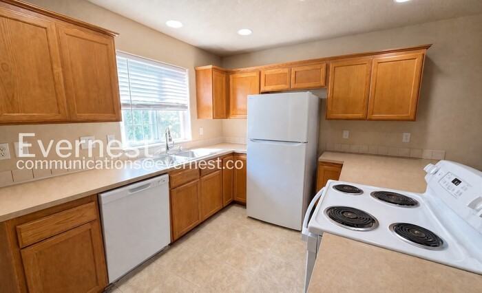12135 Se Harold St - Photo 5 of 22