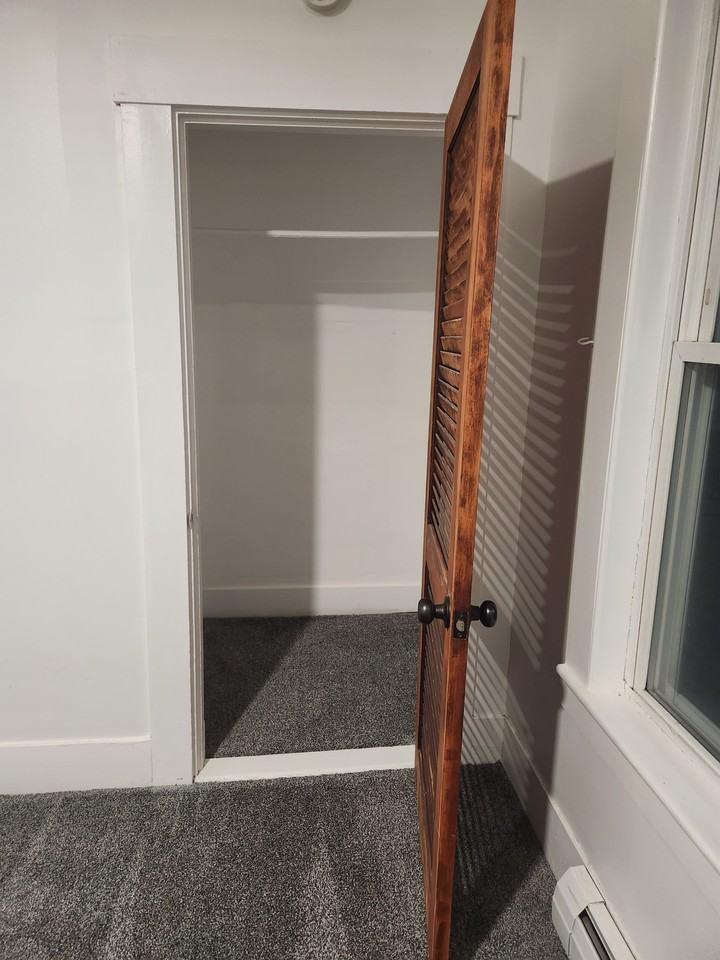 13 King St #A - Photo 7 of 17
