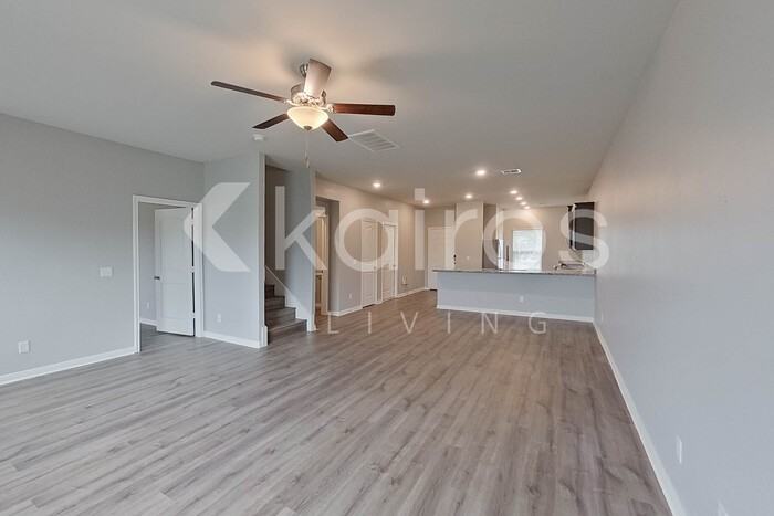 905 Nw 4th St - Photo 5 of 32