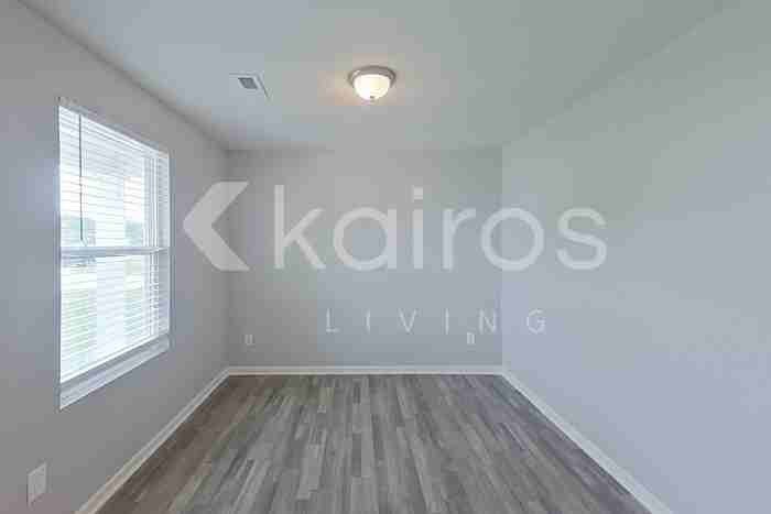 105 Kyles Dr - Photo 5 of 33