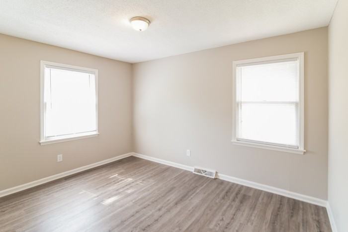 617 Brailsford Blvd - Photo 6 of 10