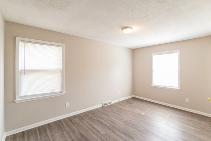 617 Brailsford Blvd - Photo 7 of 10