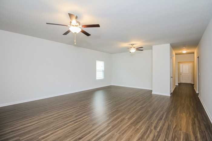 183 Dorian Loop - Photo 6 of 15