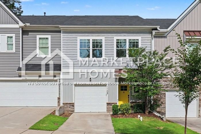 1109 Alston Ridge Ct - Photo 2 of 32