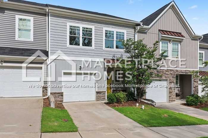 1109 Alston Ridge Ct - Photo 3 of 32