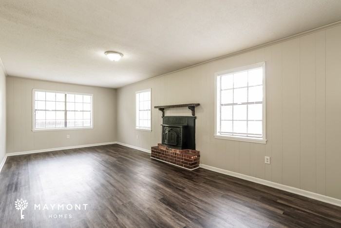 3476 Postell Dr - Photo 5 of 13