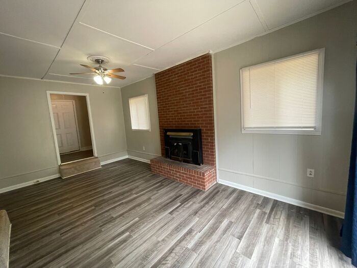 1306 Northwoods Dr - Photo 6 of 17