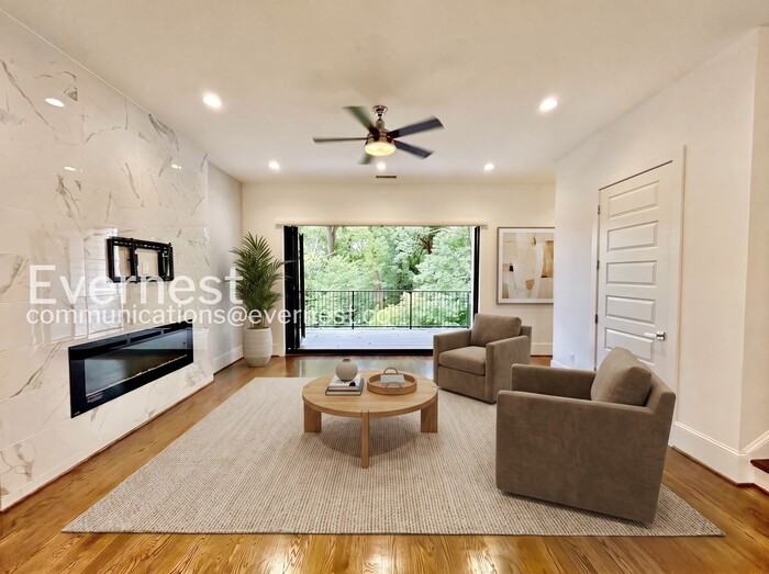 1099 Briar Cove Cir - Photo 3 of 36