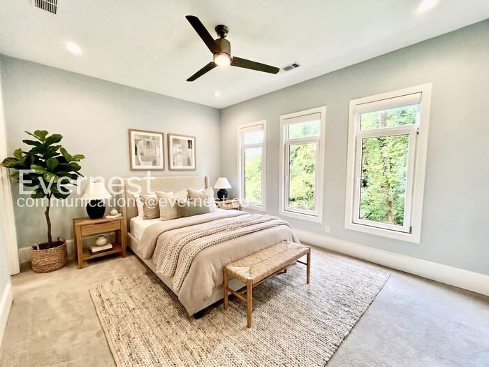 1099 Briar Cove Cir - Photo 4 of 36