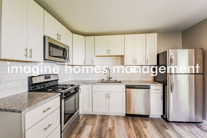 1 Westwood Estates Dr - Photo 4 of 19