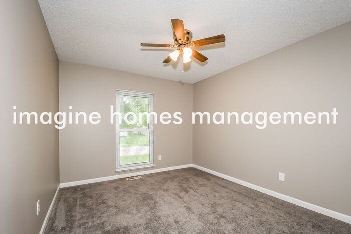 1 Westwood Estates Dr - Photo 7 of 19