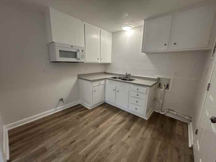 133 Vandenburg Dr #A - Photo 6 of 16