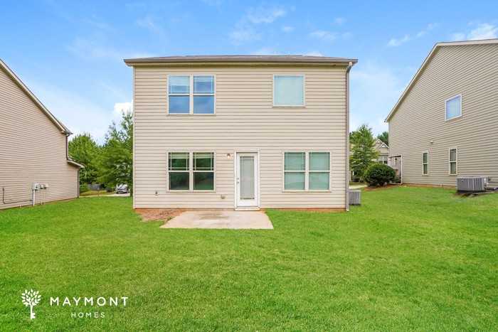 924 Justice Dr - Photo 3 of 3